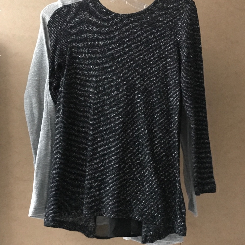Girls sweater like long sleeve tops in size XL